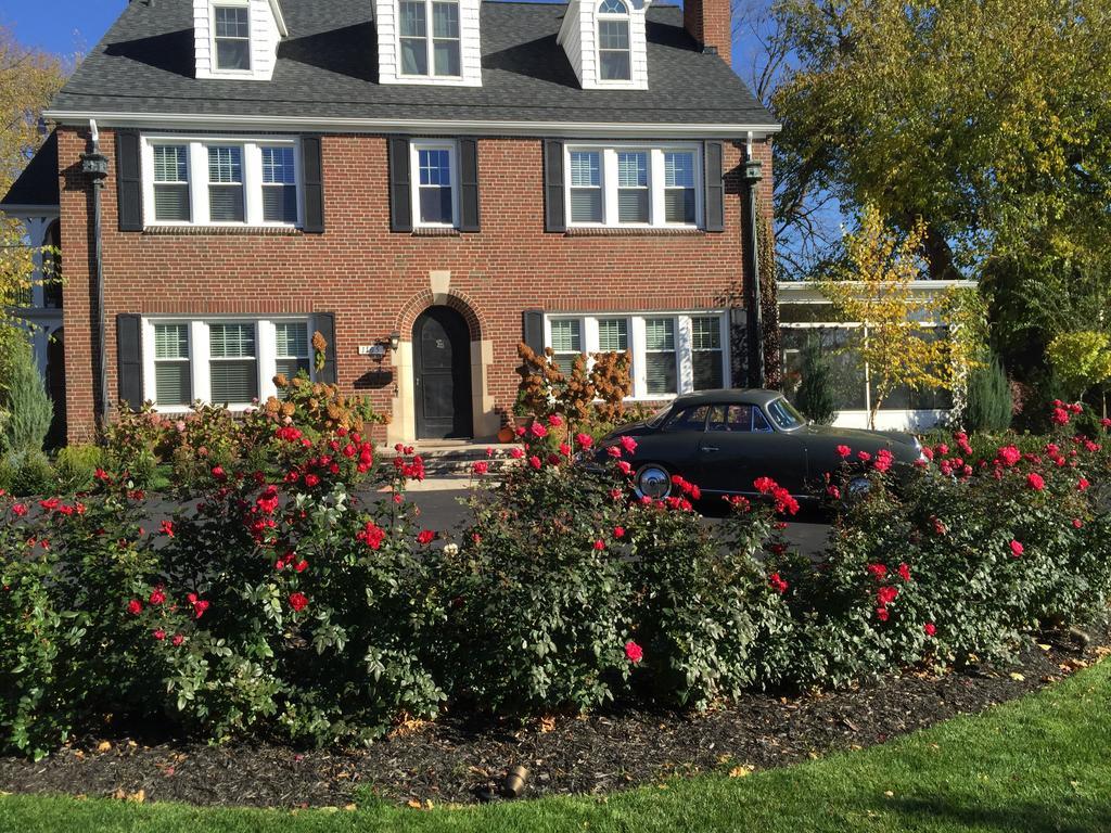 Knob Hill Bed And Breakfast Флинт Екстериор снимка